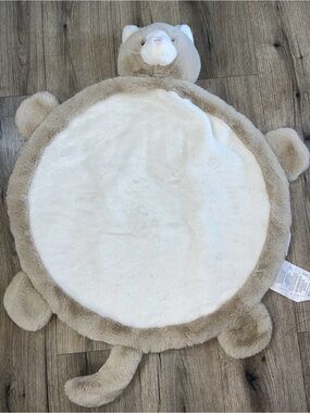Pottery Barn Kids Juniper Cat Faux Fur Plush Playmat